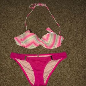 Victoria’s Secret Bikini 👙